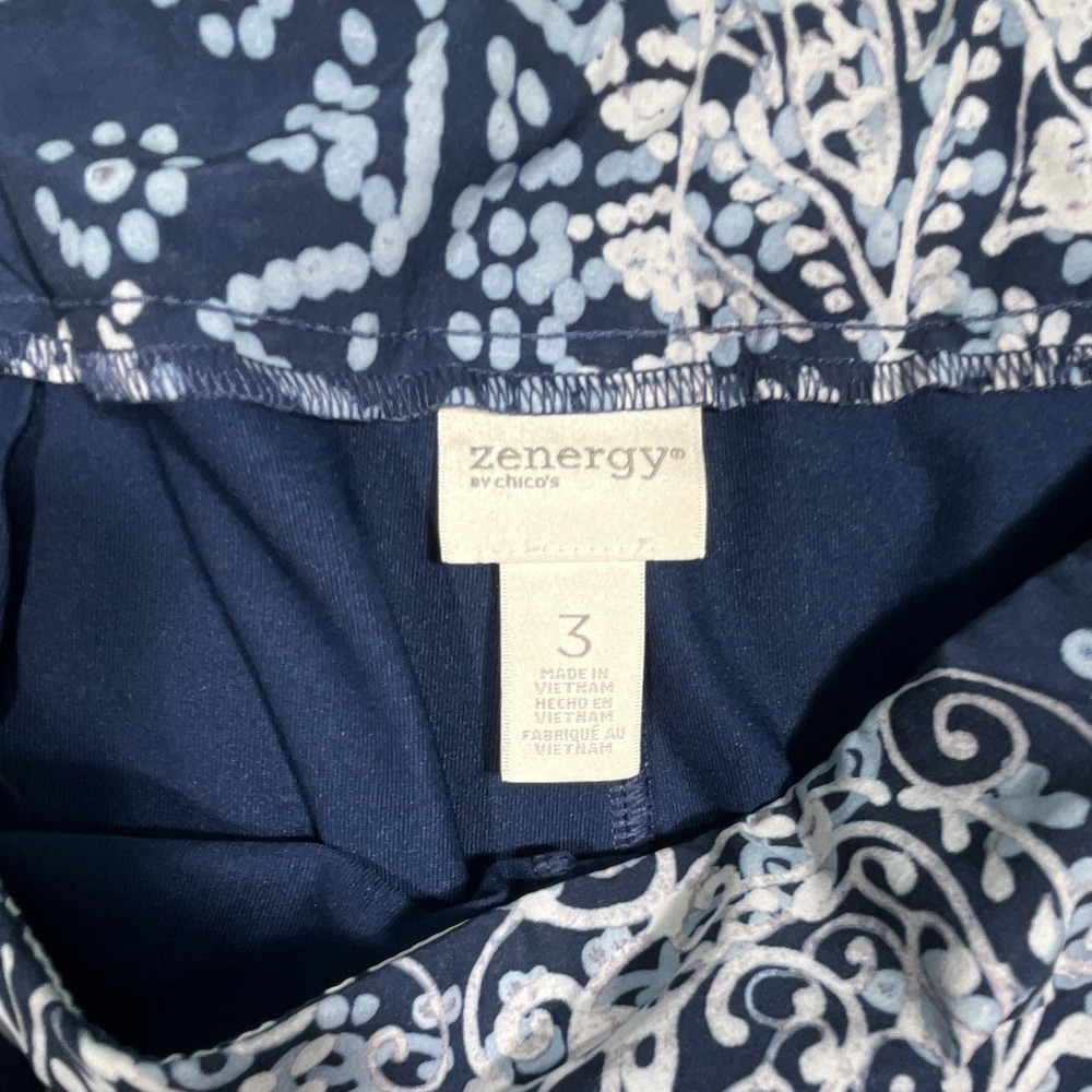Zenergy by Chico's Women's Golf Skort Blue/White Paisley Size 3 Zipper Pockets - Picture 2 of 9